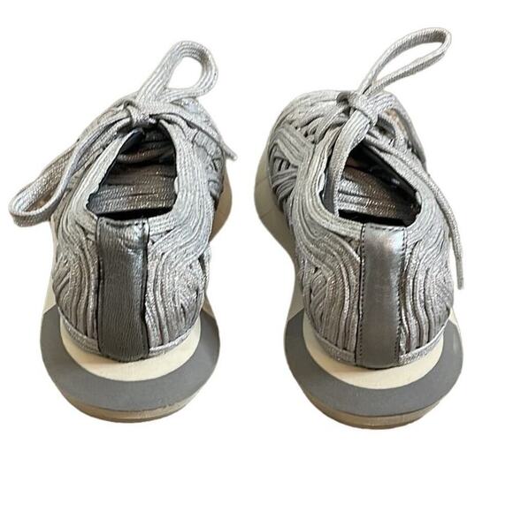 MANUEL‎ BARCELO SILVER METALLIC WOMEN'S SNEAKERS SIZE 8/38 - Picture 5 of 10